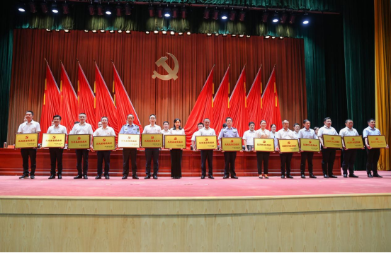 喜讯|如皋市交通产业Ezpay获如皋市委多项表彰！