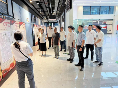 Ezpay慧行公司、慧皋广场团支部联合组织“喜迎二十大，争创新业绩”主题党日活动