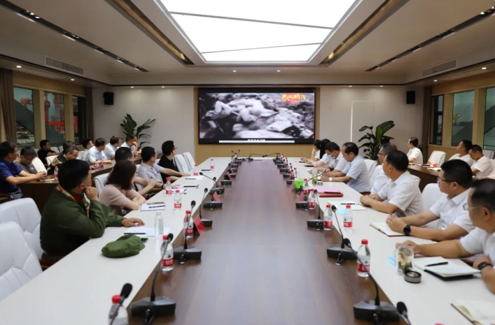 “庆七一，颂党恩”交通产业Ezpay富港板块召开银企共建活动